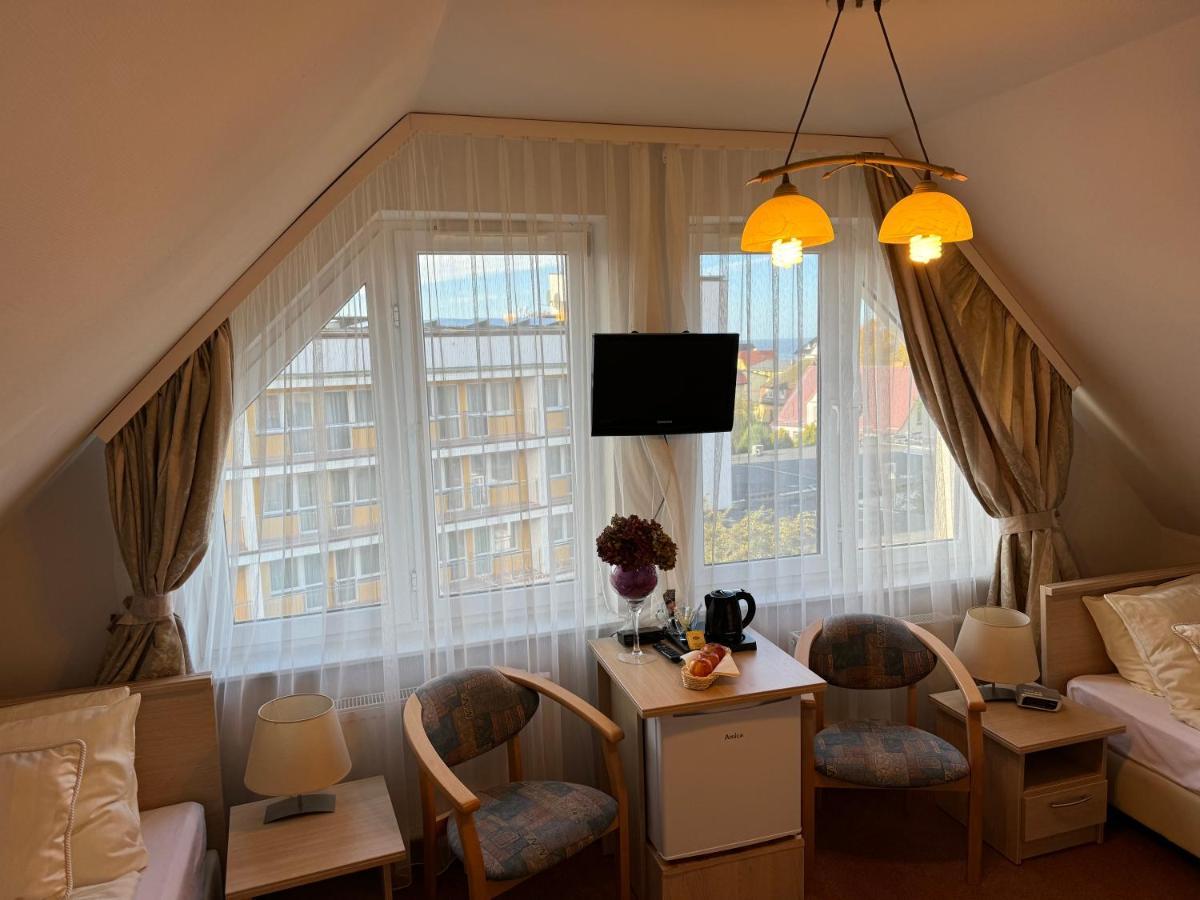 Politechnika Warszawska Osrodek Wypoczynkowy Hotel Sarbinowo Exterior photo